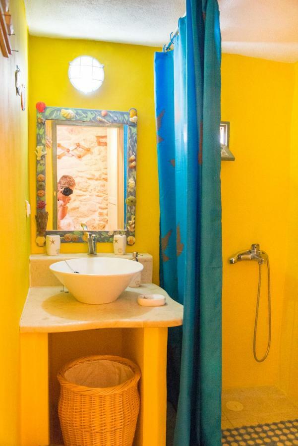 Private Studio In Historic House Lastros Εξωτερικό φωτογραφία