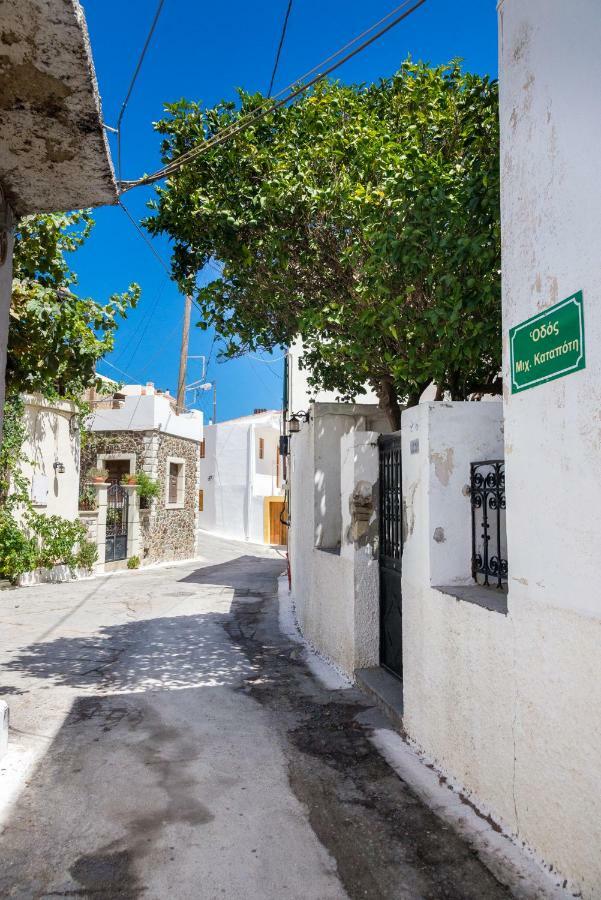 Private Studio In Historic House Lastros Εξωτερικό φωτογραφία